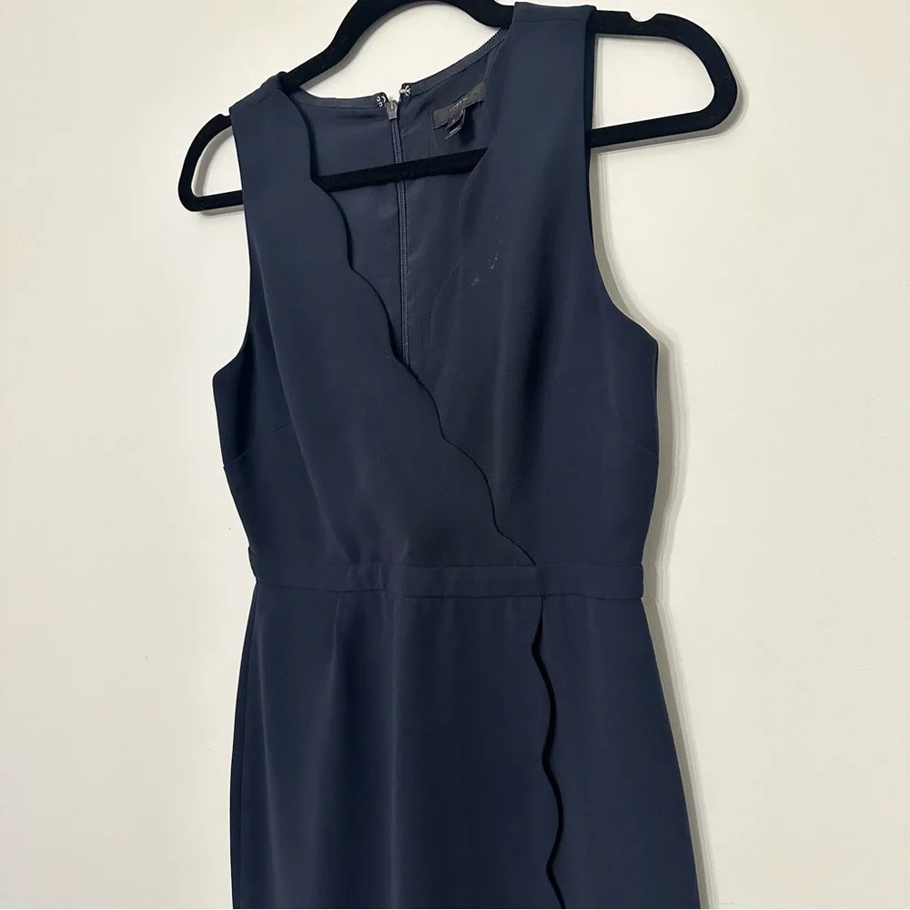 J Crew Women’s Scalloped V Neck Navy Blue Dress Size 2 - Picture 2 of 7